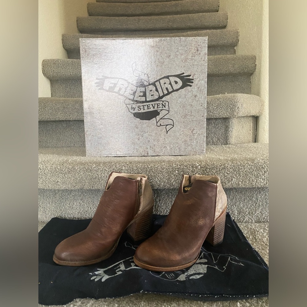 Freebird Darius Taupe Multi 8 Heeled Booties/Boots